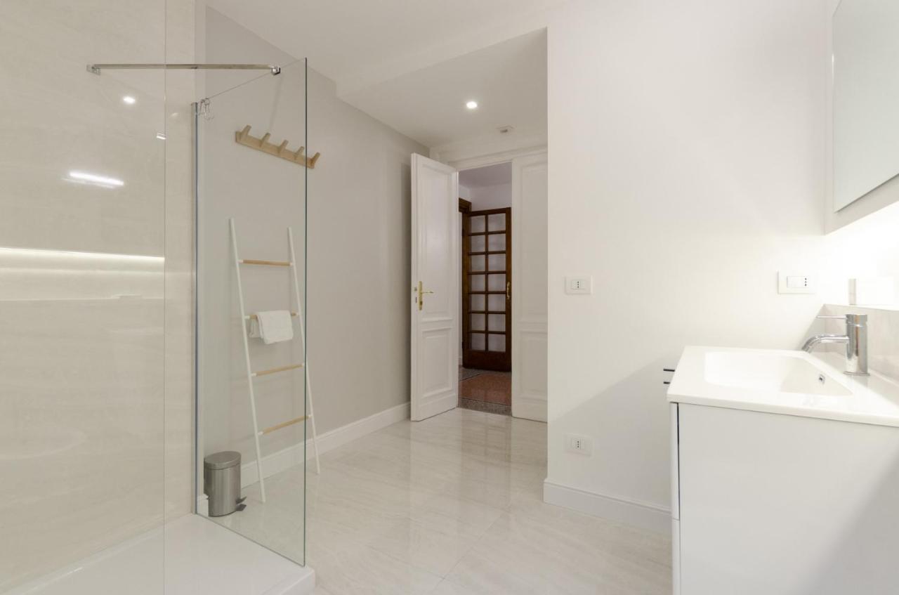 Joivy Elegant 1-Bedroom Flat Near Spianata Castelletto Génova Exterior foto